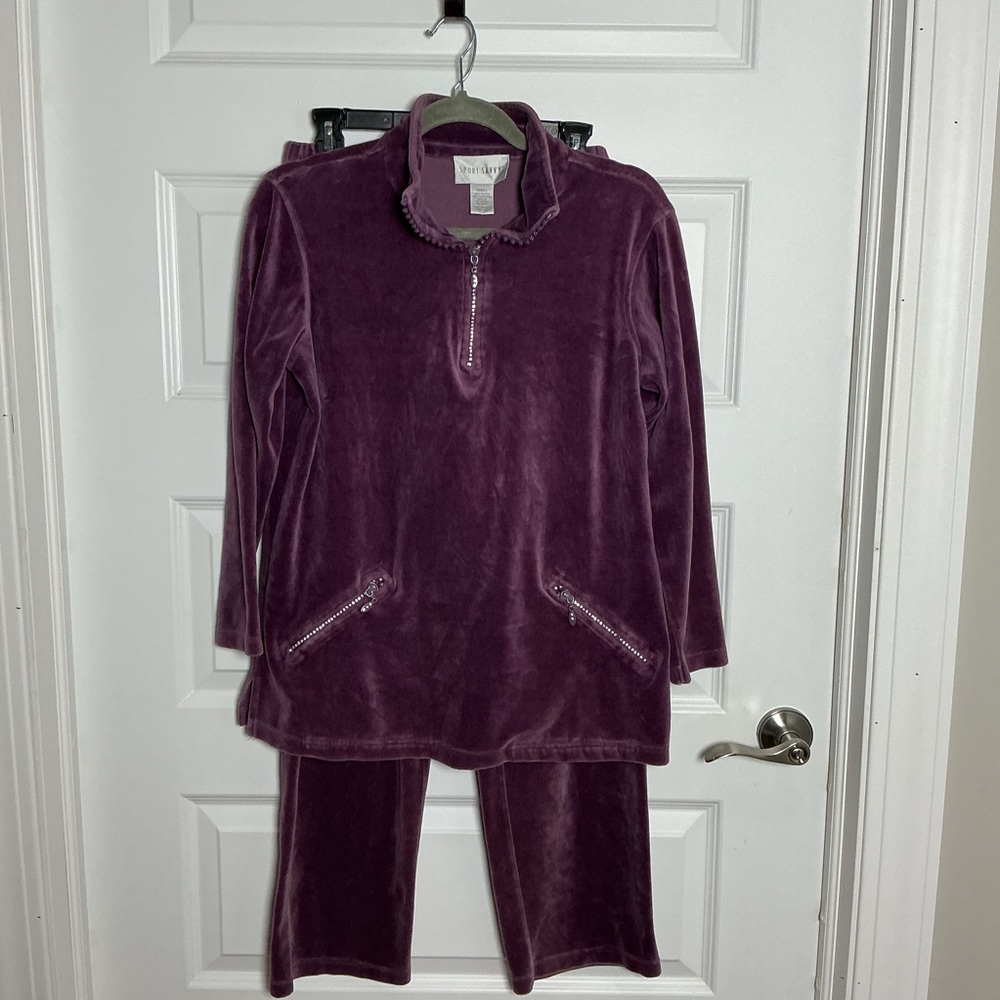 Sport Savvy Velvety Purple Women's Sweatsuit Small